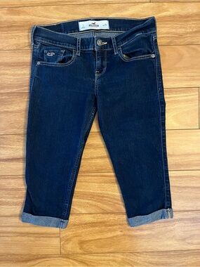Hollister Women's y2k Dark Blue low rise capris